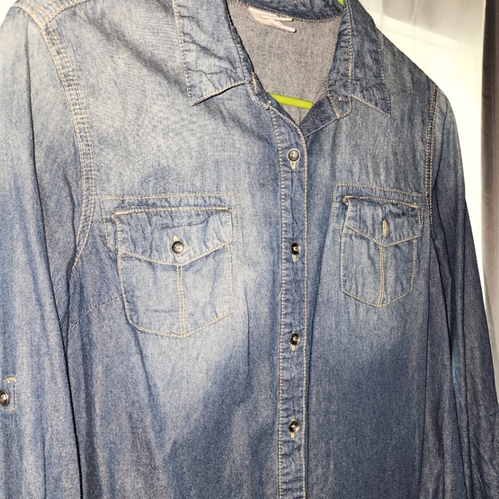 Mossimo denim shirt